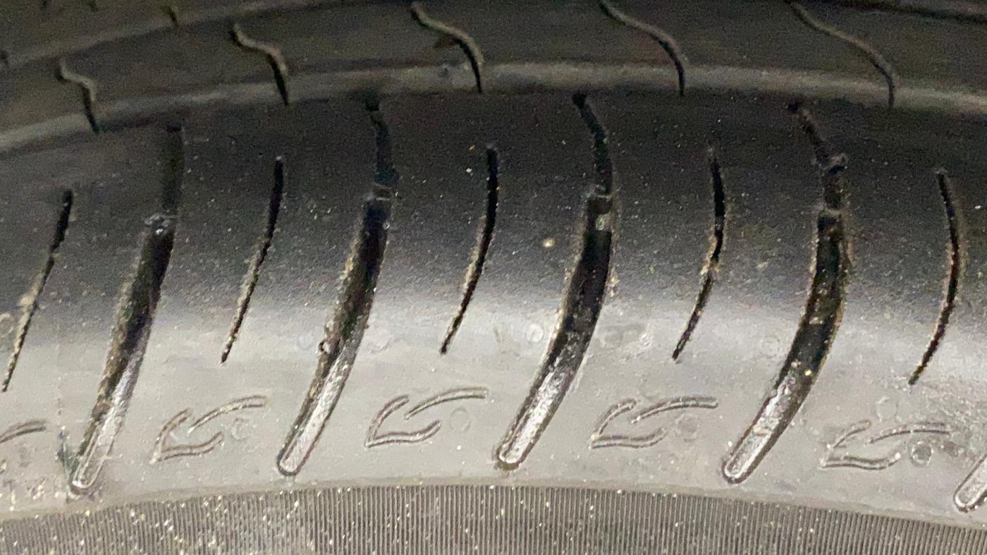 2018 Hyundai Creta SX AT 1.6 PETROL, Petrol, Automatic, 65,608 km, Left Front Tyre Tread