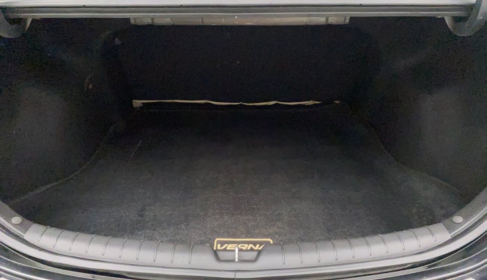 2021 Hyundai Verna SX 1.5 VTVT IVT, Petrol, Automatic, 6,775 km, Boot Inside