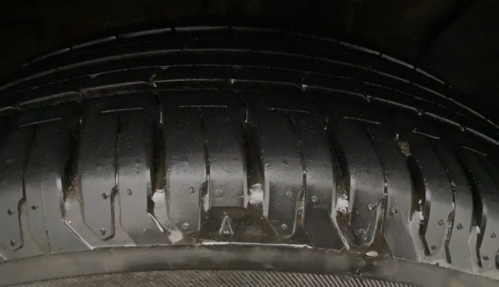 2021 Hyundai Verna SX 1.5 VTVT IVT, Petrol, Automatic, 6,775 km, Right Front Tyre Tread