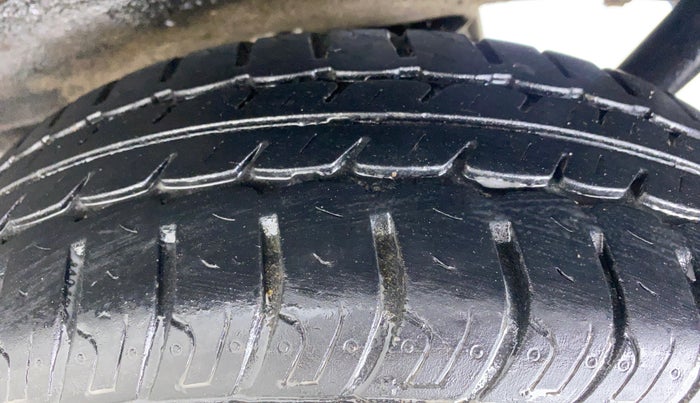 2013 Maruti Wagon R Stingray LXI, Petrol, Manual, 59,573 km, Left Rear Tyre Tread