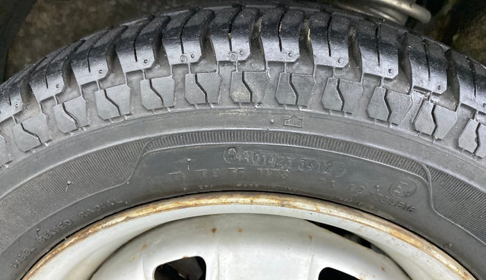 2013 Maruti Alto K10 LXI P, Petrol, Manual, 1,13,889 km, Left Front Tyre Tread