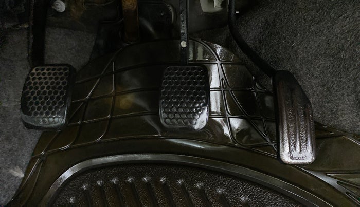 2013 Maruti Alto K10 LXI P, Petrol, Manual, 1,13,889 km, Pedals