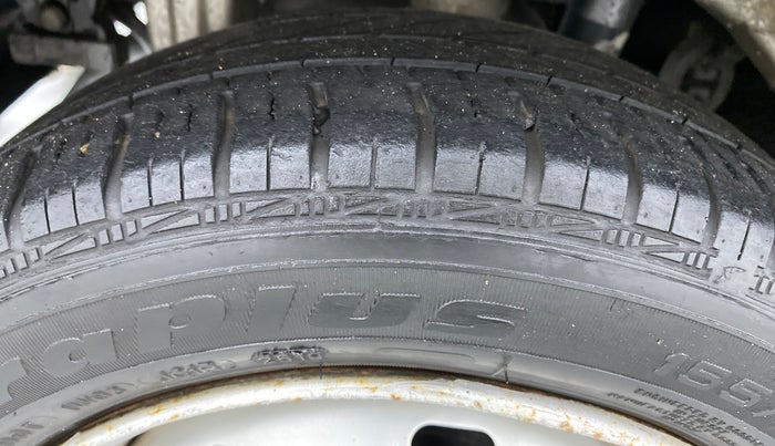 2013 Maruti Alto K10 LXI P, Petrol, Manual, 1,13,889 km, Right Rear Tyre Tread