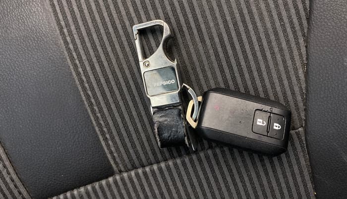 2023 Maruti XL6 ZETA MT, Petrol, Manual, 28,343 km, Key Close Up