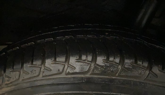 2016 Maruti Celerio VXI AMT, Petrol, Automatic, 48,902 km, Left Rear Tyre Tread