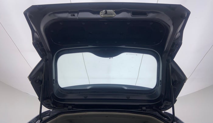 2018 Tata NEXON XE, Petrol, Manual, 24,464 km, Boot Door Open