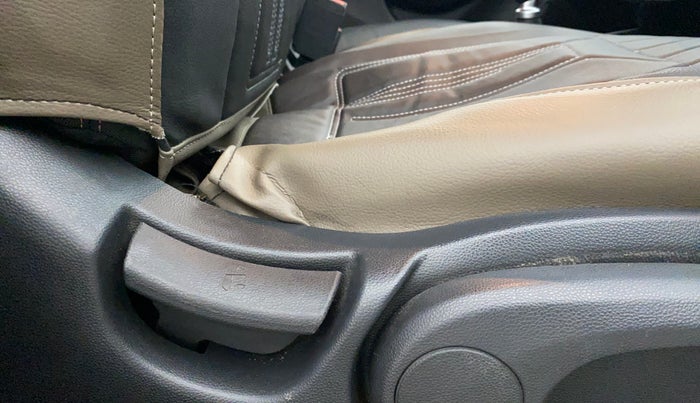 2019 Hyundai i20 Active 1.2 SX, Petrol, Manual, 72,972 km, Driver Side Adjustment Panel