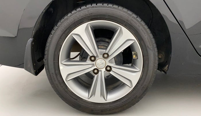 2018 Hyundai Verna 1.6 VTVT SX (O) AT, Petrol, Automatic, 1,13,578 km, Right Rear Wheel
