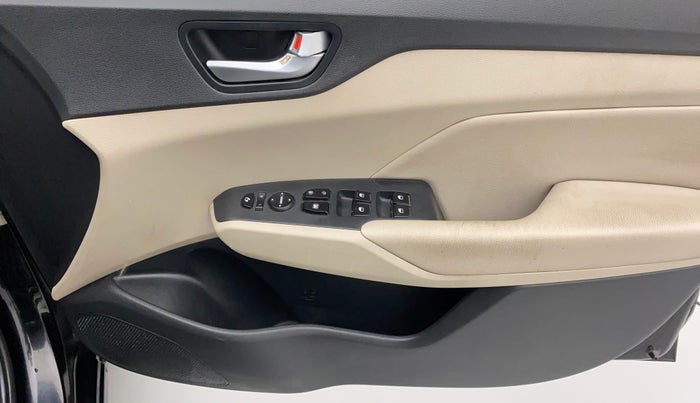 2018 Hyundai Verna 1.6 VTVT SX (O) AT, Petrol, Automatic, 1,13,578 km, Driver Side Door Panels Control