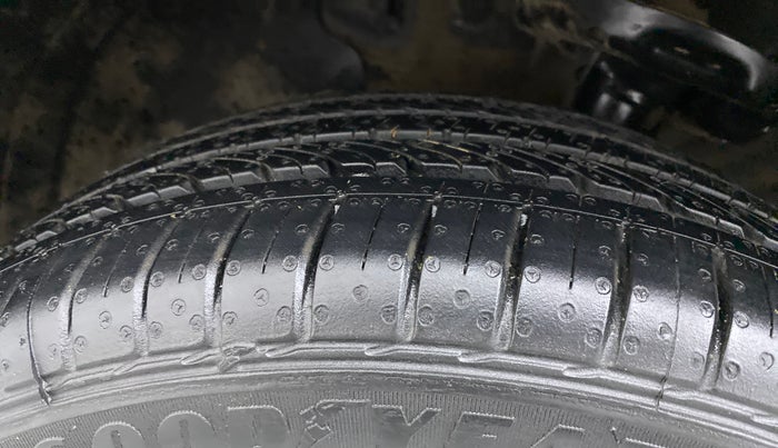 2019 Hyundai Verna 1.6 VTVT SX, Petrol, Manual, 29,095 km, Left Front Tyre Tread