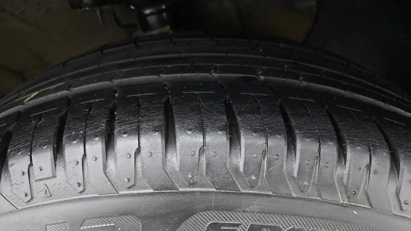 2019 Hyundai Verna 1.6 VTVT SX, Petrol, Manual, 29,095 km, Right Front Tyre Tread