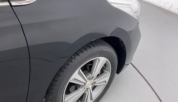 2019 Hyundai Verna 1.6 VTVT SX, Petrol, Manual, 29,095 km, Right fender - Slightly dented