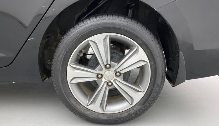 2019 Hyundai Verna 1.6 VTVT SX, Petrol, Manual, 29,095 km, Left Rear Wheel
