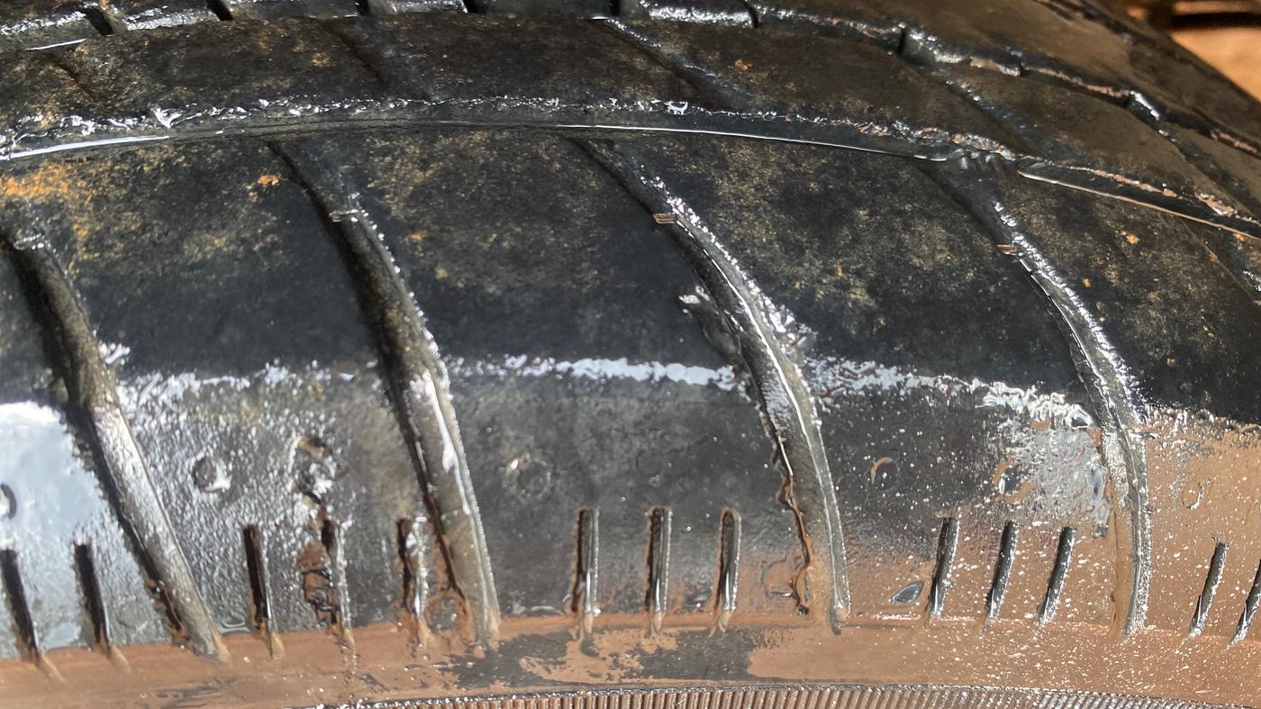 2015 Maruti Celerio VXI AMT, Petrol, Automatic, 49,645 km, Right Rear Tyre Tread
