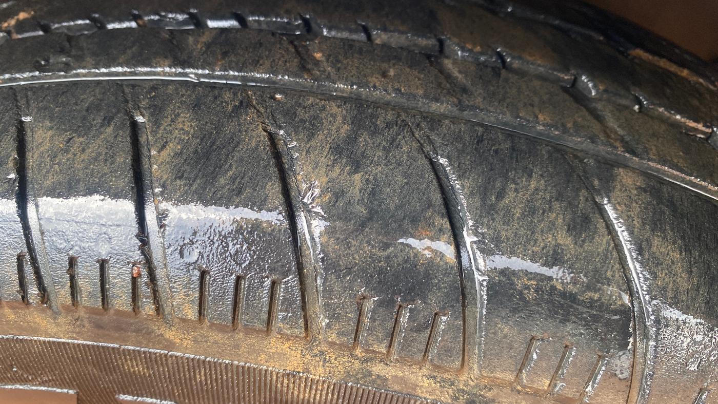 2015 Maruti Celerio VXI AMT, Petrol, Automatic, 49,645 km, Right Front Tyre Tread