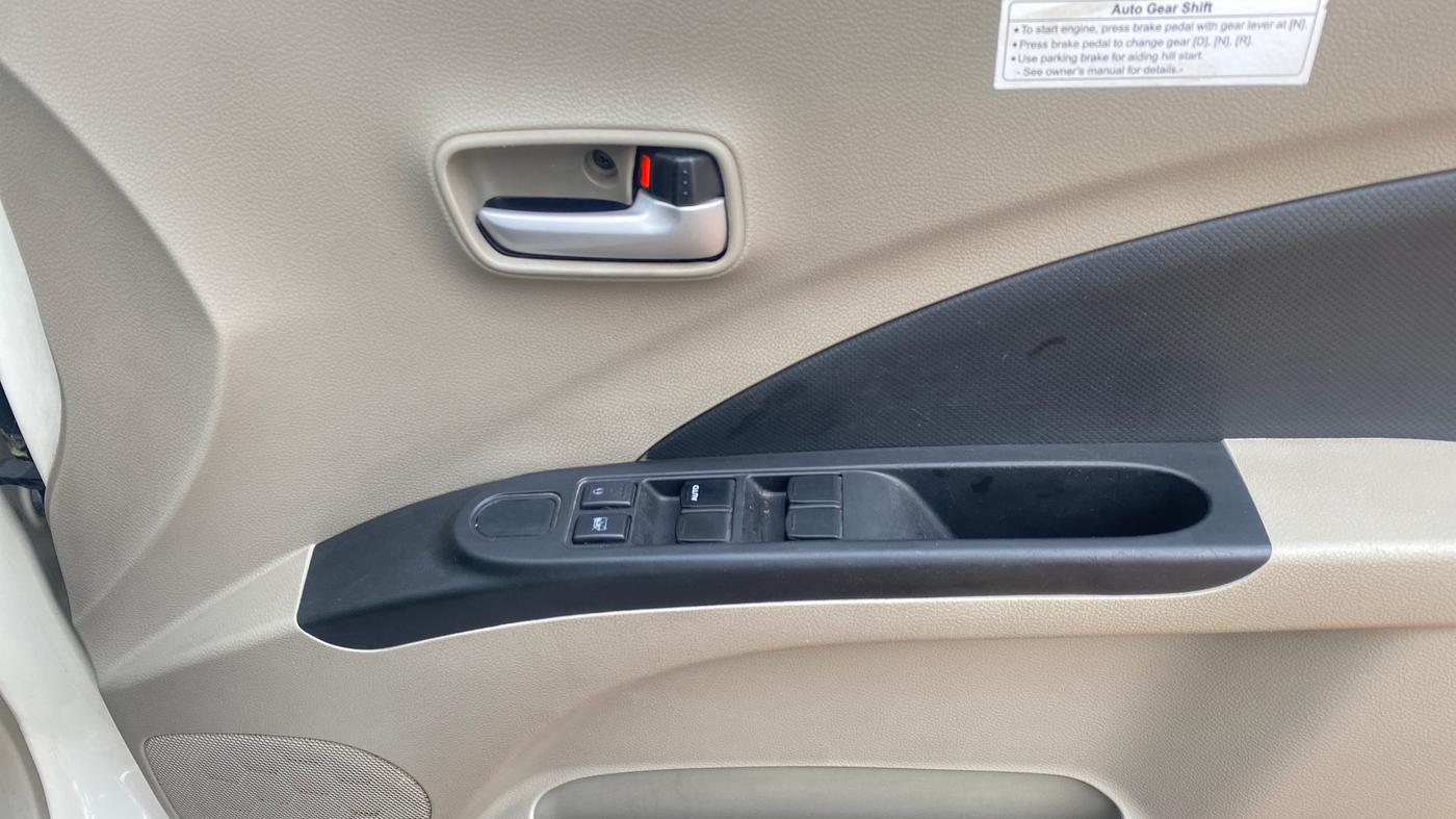 2015 Maruti Celerio VXI AMT, Petrol, Automatic, 49,645 km, Driver Side Door Panels Control