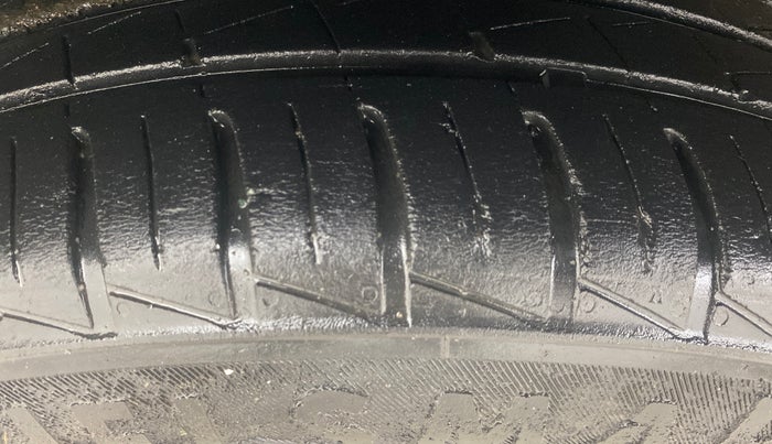 2022 Hyundai GRAND I10 NIOS SPORTZ 1.2 KAPPA VTVT CNG, CNG, Manual, 53,518 km, Right Rear Tyre Tread