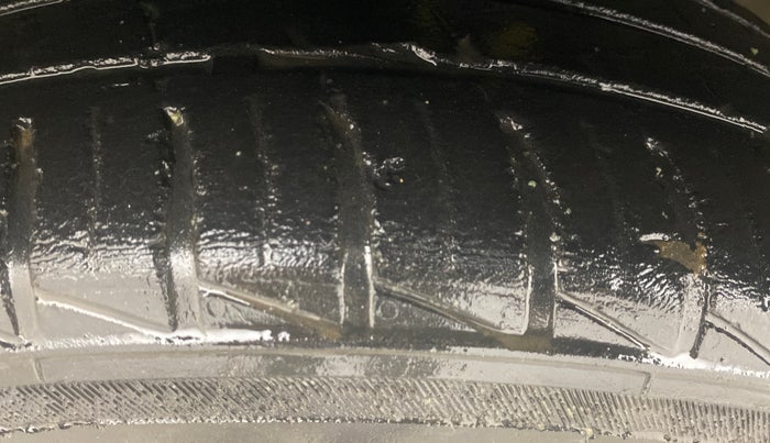 2022 Hyundai GRAND I10 NIOS SPORTZ 1.2 KAPPA VTVT CNG, CNG, Manual, 53,518 km, Left Front Tyre Tread