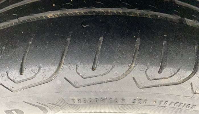 2017 Tata Tiago XZ PETROL, Petrol, Manual, 71,849 km, Right Front Tyre Tread