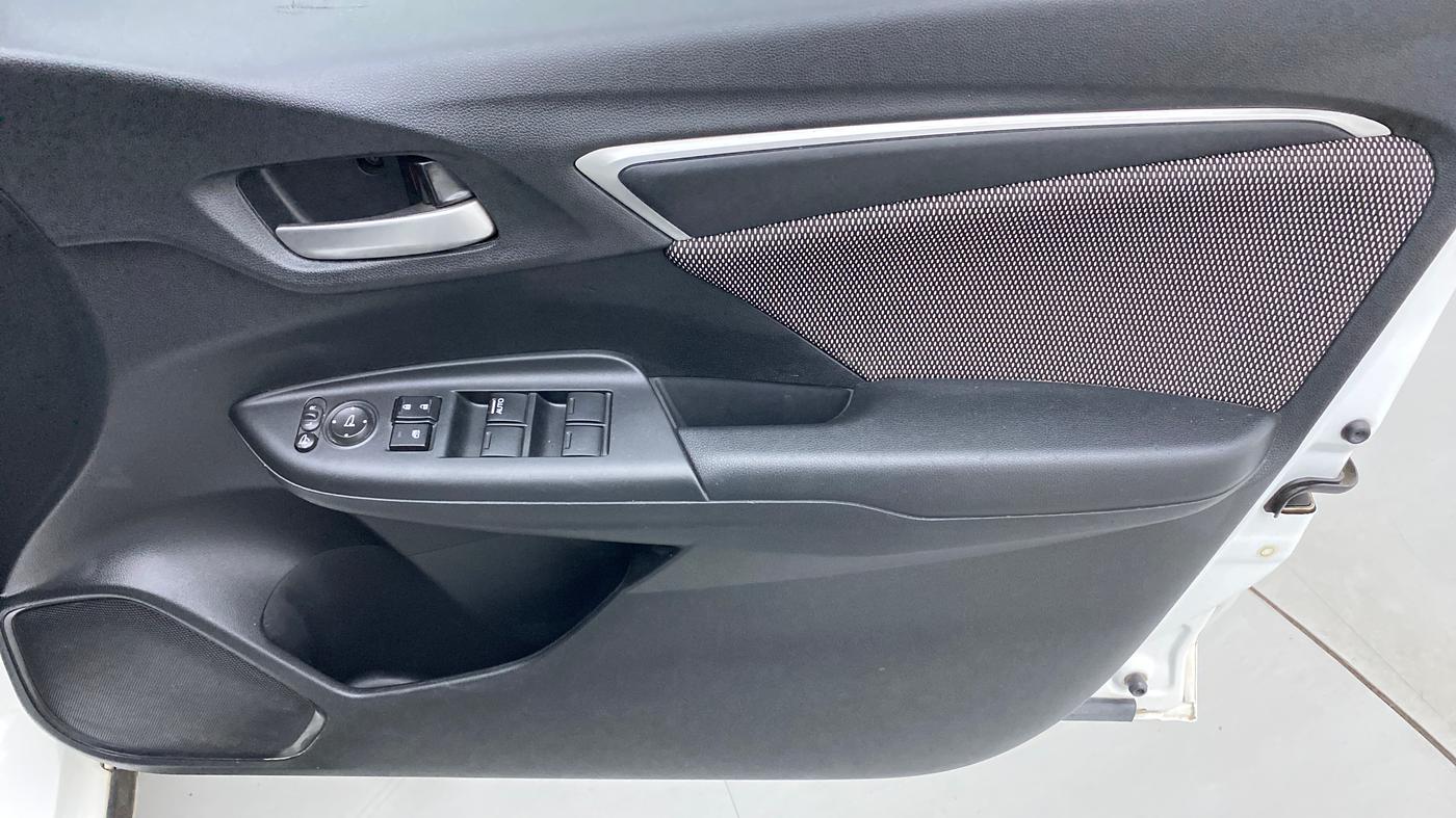 2019 Honda WR-V 1.2L I-VTEC VX MT, Petrol, Manual, 32,139 km, Driver Side Door Panels Control