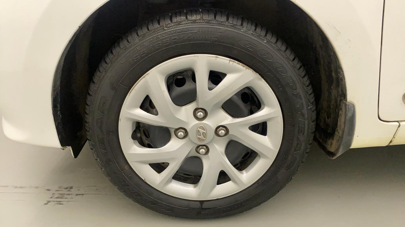 2018 Hyundai Grand i10 MAGNA 1.2 KAPPA VTVT, Petrol, Manual, 45,213 km, Left Front Wheel