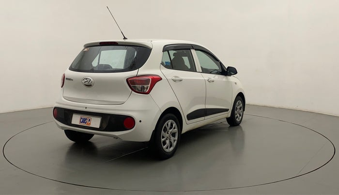 2018 Hyundai Grand i10 MAGNA 1.2 KAPPA VTVT, Petrol, Manual, 45,213 km, Right Back Diagonal
