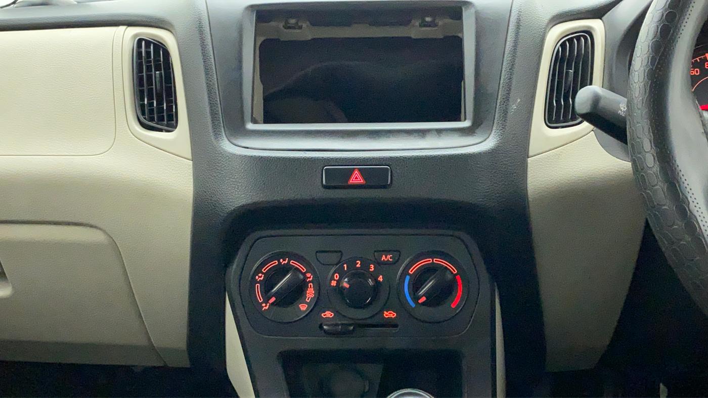 2019 Maruti New Wagon-R LXI CNG 1.0 L, CNG, Manual, 48,352 km, Air Conditioner