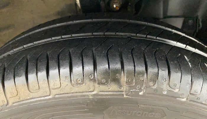 2019 Maruti New Wagon-R LXI CNG 1.0 L, CNG, Manual, 48,352 km, Right Front Tyre Tread