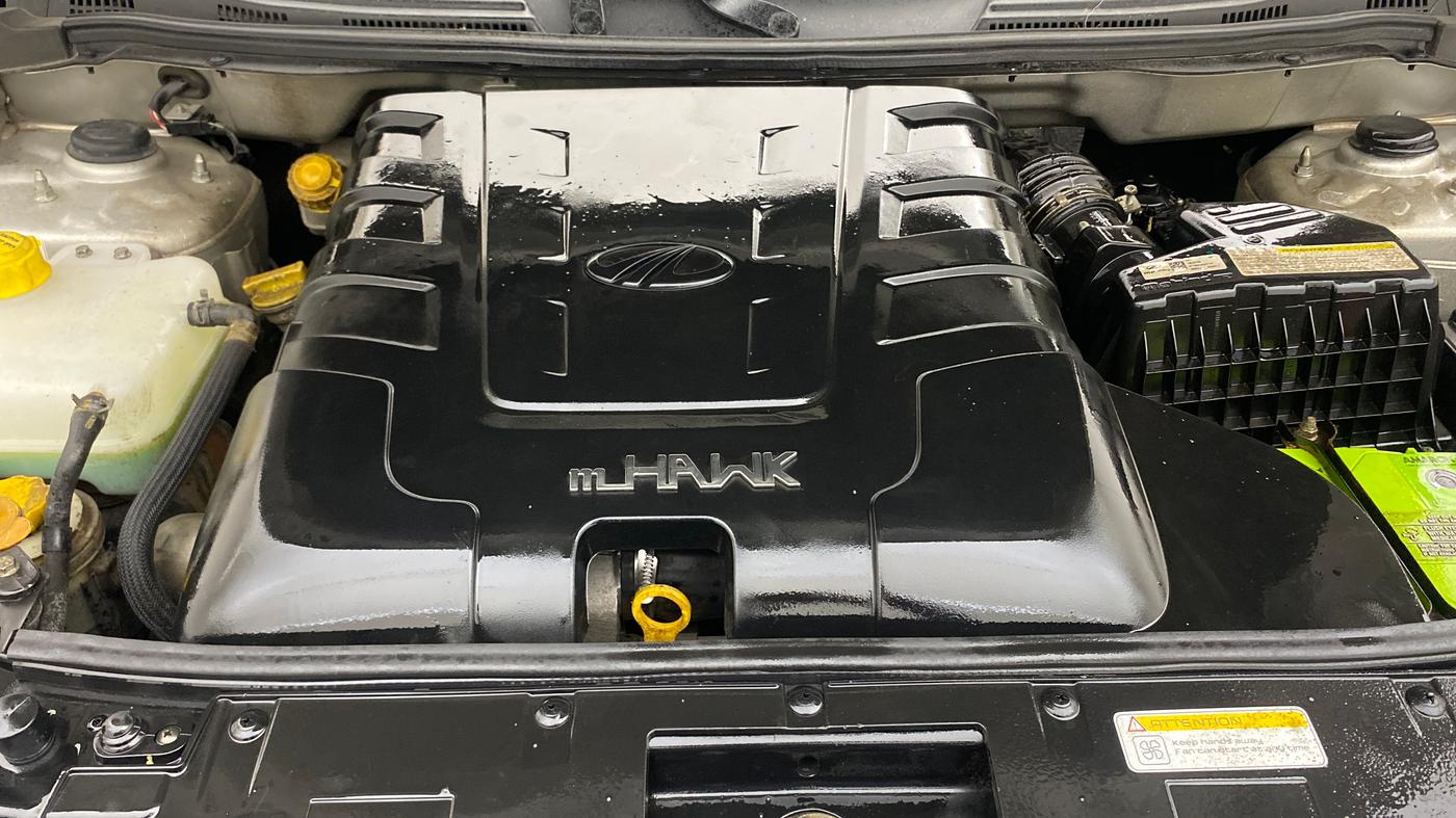 2019 Mahindra XUV500 W7, Diesel, Manual, 45,911 km, Engine View