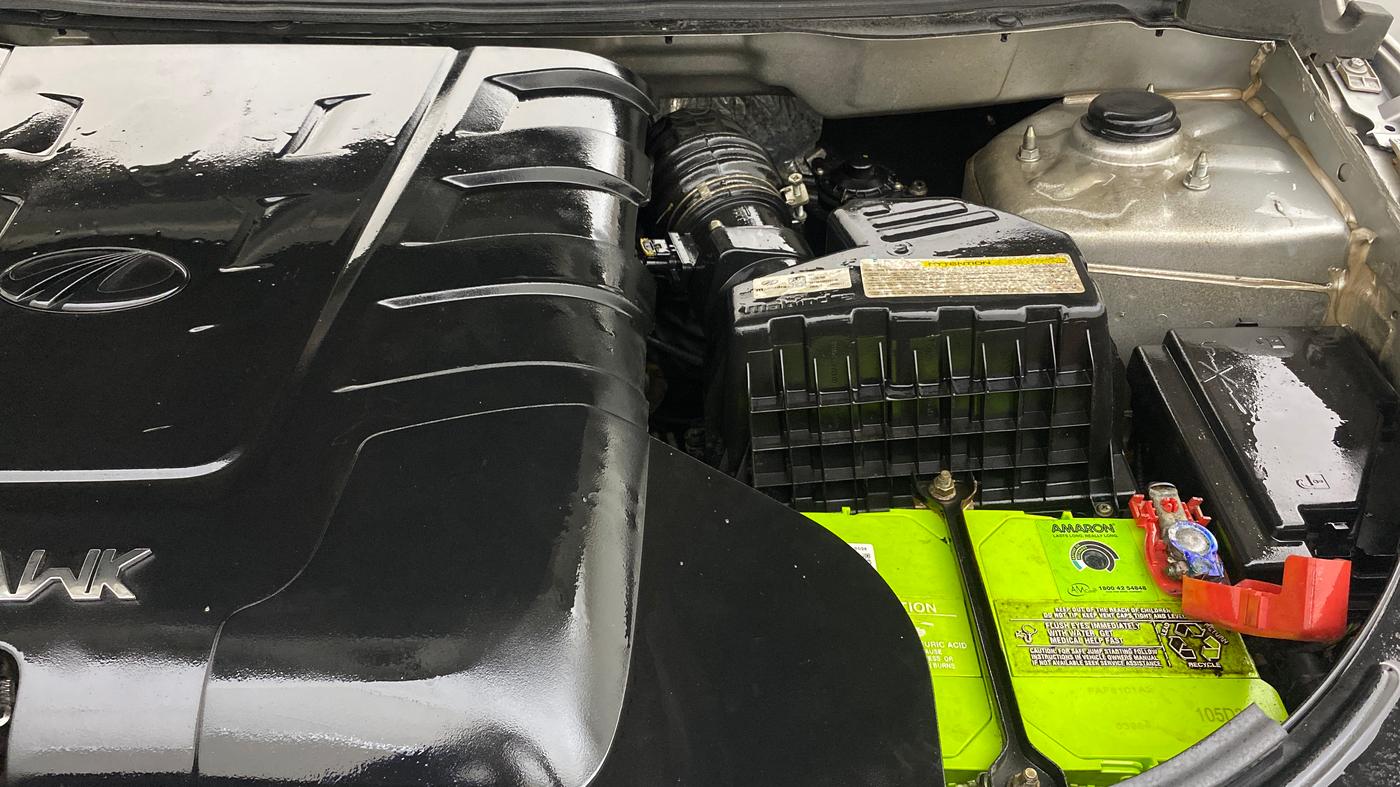 2019 Mahindra XUV500 W7, Diesel, Manual, 45,911 km, Engine View - Left