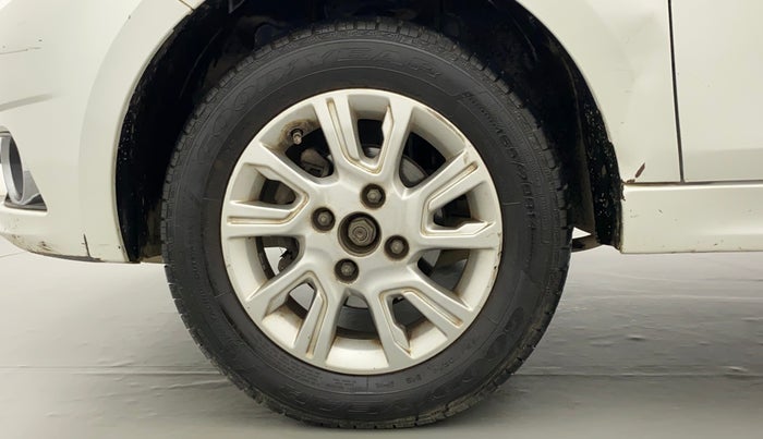 2017 Tata Tiago XZA PETROL, Petrol, Automatic, 31,975 km, Left Front Wheel