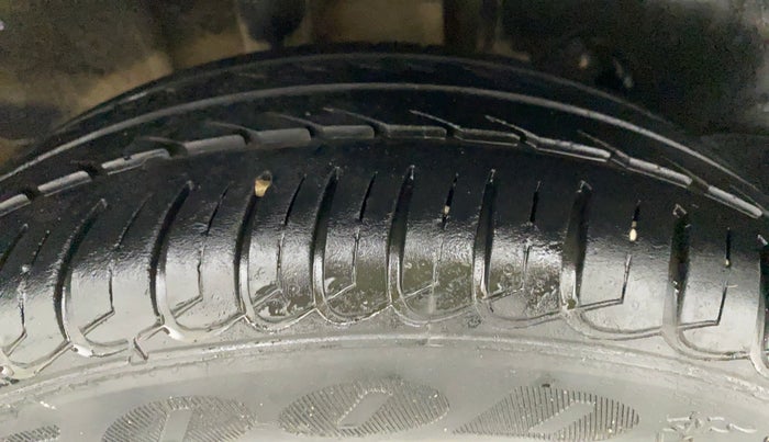 2017 Tata Tiago XZA PETROL, Petrol, Automatic, 31,975 km, Right Rear Tyre Tread