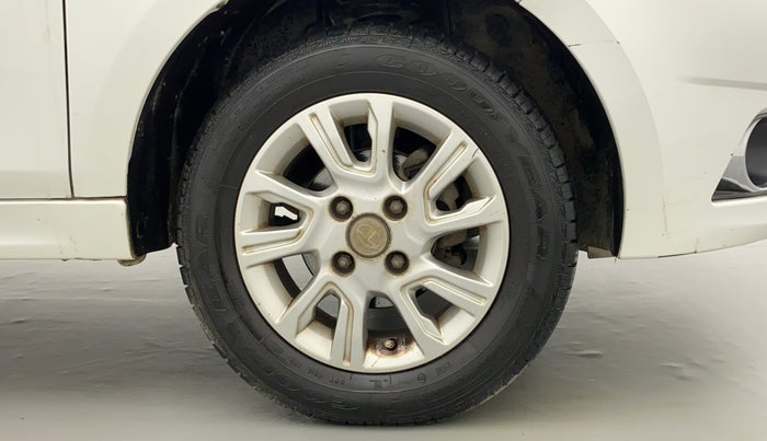 2017 Tata Tiago XZA PETROL, Petrol, Automatic, 31,975 km, Right Front Wheel