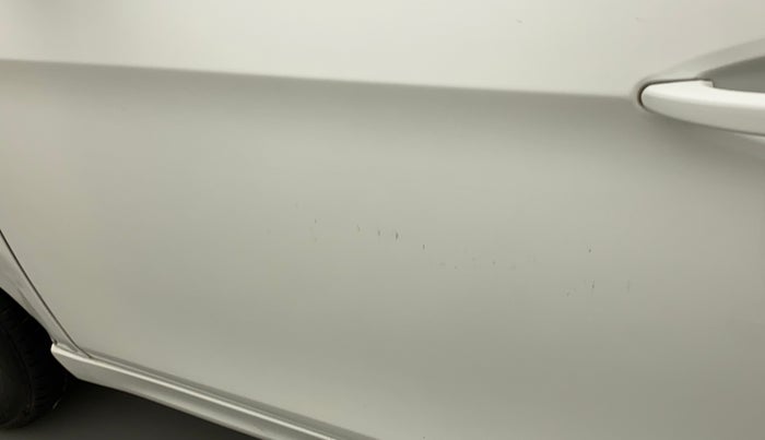2017 Tata Tiago XZA PETROL, Petrol, Automatic, 31,975 km, Front passenger door - Minor scratches