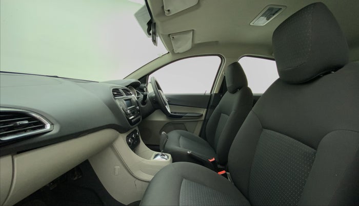 2017 Tata Tiago XZA PETROL, Petrol, Automatic, 31,975 km, Right Side Front Door Cabin