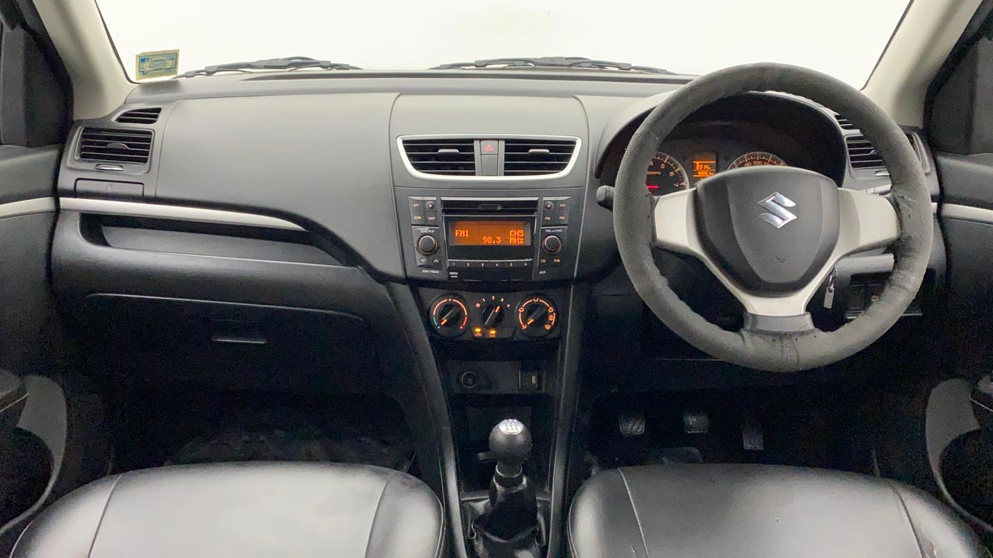 2015 Maruti Swift VXI, Petrol, Manual, 40,861 km, Dashboard