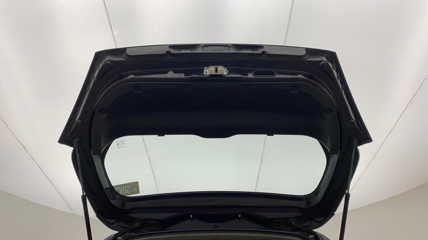 2015 Maruti Swift VXI, Petrol, Manual, 40,861 km, Boot Door Open