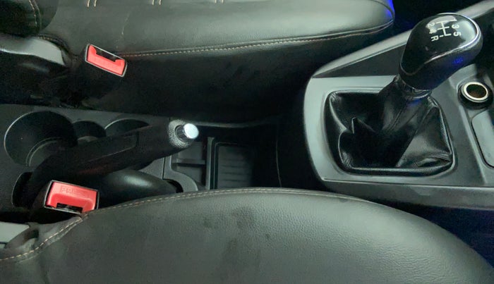 2016 Ford New Figo 1.5 TITANIUM, Diesel, Manual, 63,793 km, Gear Lever