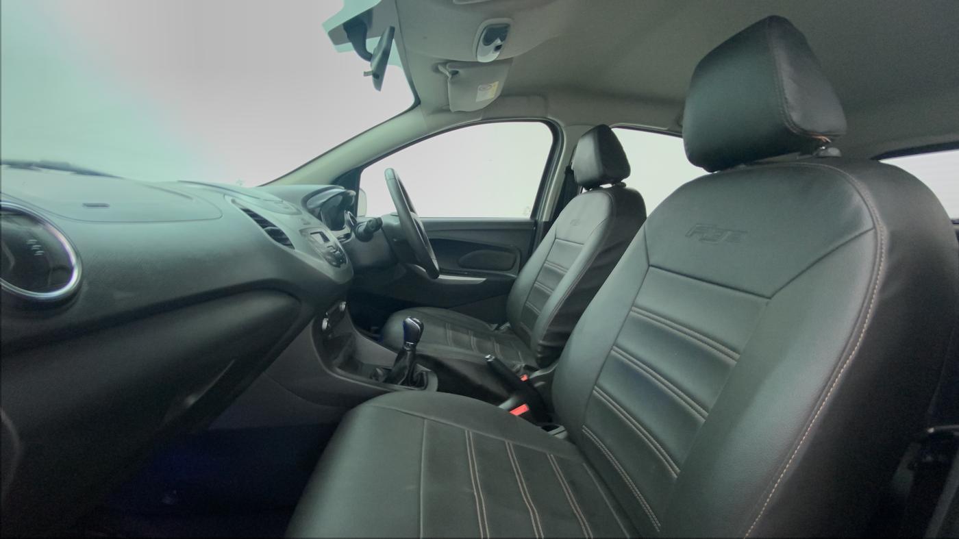 2016 Ford New Figo 1.5 TITANIUM, Diesel, Manual, 63,793 km, Right Side Front Door Cabin View