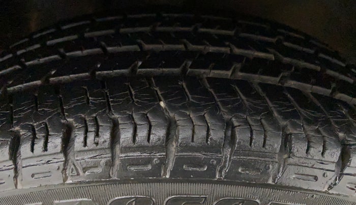 2016 Maruti Alto K10 VXI, Petrol, Manual, 15,446 km, Left Front Tyre Tread
