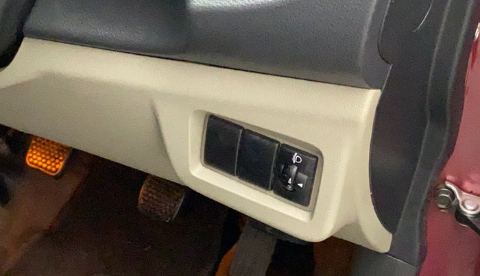 2016 Maruti Alto K10 VXI, Petrol, Manual, 15,446 km, Dashboard - Headlight height adjustment not working
