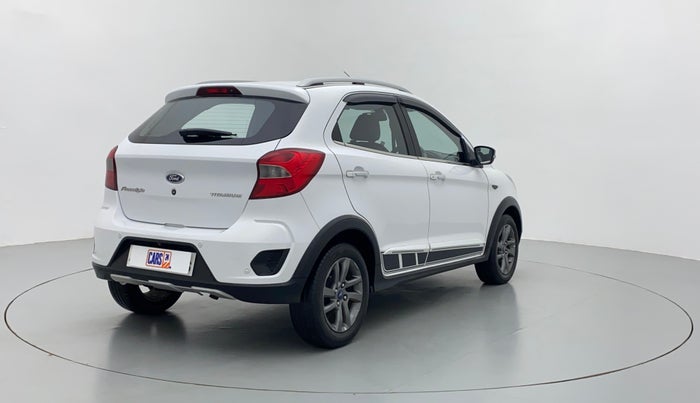 2018 Ford FREESTYLE TITANIUM 1.2 TI-VCT MT, Petrol, Manual, 16,203 km, Right Back Diagonal