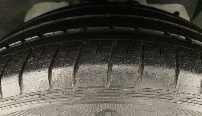 2018 Ford FREESTYLE TITANIUM 1.2 TI-VCT MT, Petrol, Manual, 16,203 km, Right Front Tyre Tread