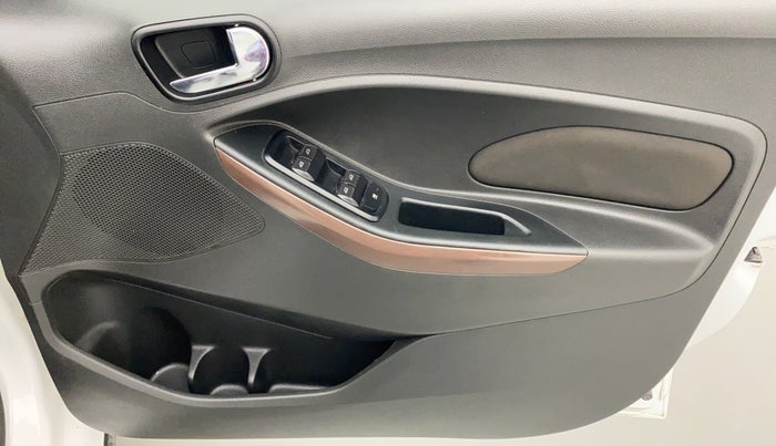 2018 Ford FREESTYLE TITANIUM 1.2 TI-VCT MT, Petrol, Manual, 16,203 km, Driver Side Door Panels Control