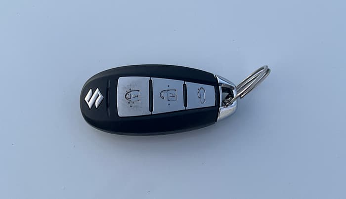 2018 Maruti Ciaz ZETA AT 1.5  SHVS PETROL, Petrol, Automatic, 93,414 km, Key Close Up