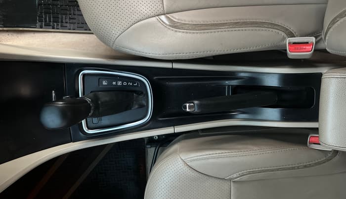 2018 Maruti Ciaz ZETA AT 1.5  SHVS PETROL, Petrol, Automatic, 93,414 km, Gear Lever