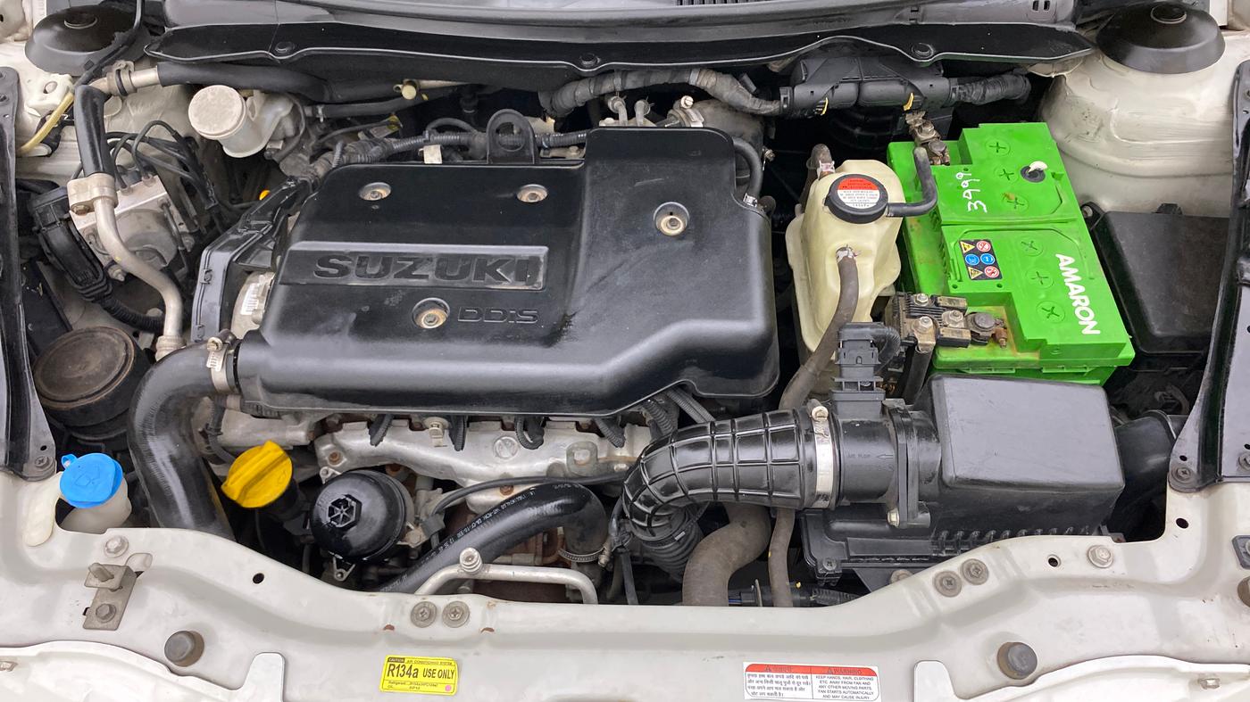 2015 Maruti Swift VDI ABS, Diesel, Manual, 75,447 km, Open Bonet