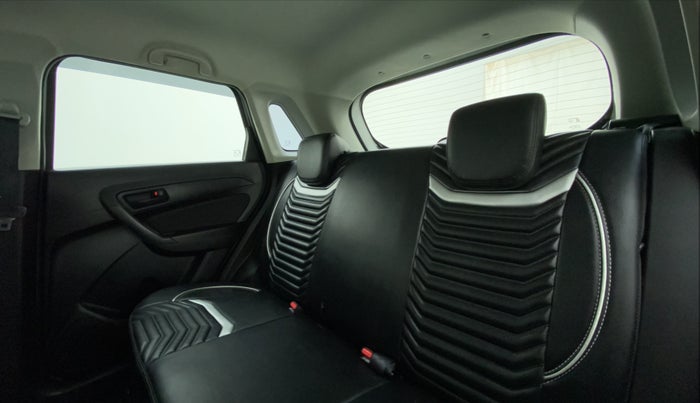 2021 Maruti Vitara Brezza VXI, Petrol, Manual, 24,390 km, Right Side Rear Door Cabin