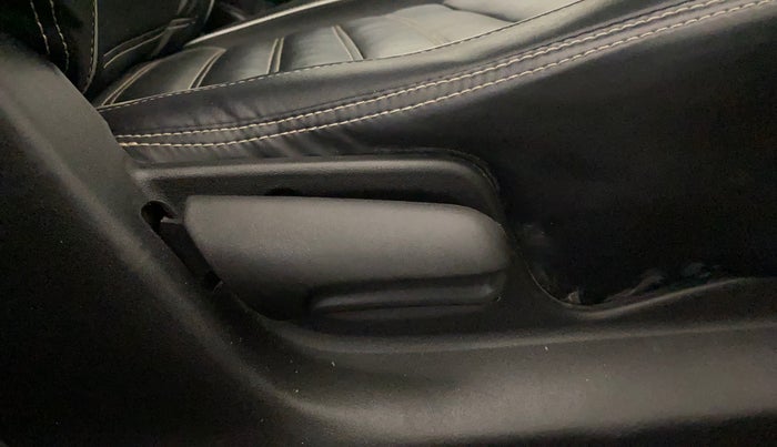 2016 Maruti Swift VXI, Petrol, Manual, 64,708 km, Driver Side Adjustment Panel