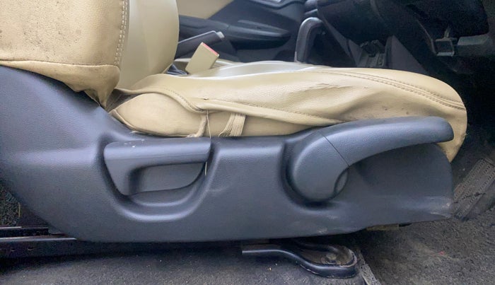 2016 Honda Jazz 1.2L I-VTEC V AT, Petrol, Automatic, 48,217 km, Driver Side Adjustment Panel